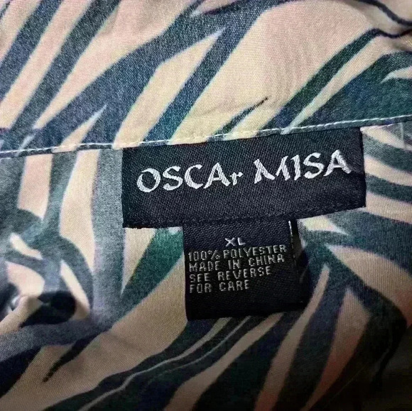 Oscar misa Hawaiian button up shirt gently used size XL - Picture 4 of 5